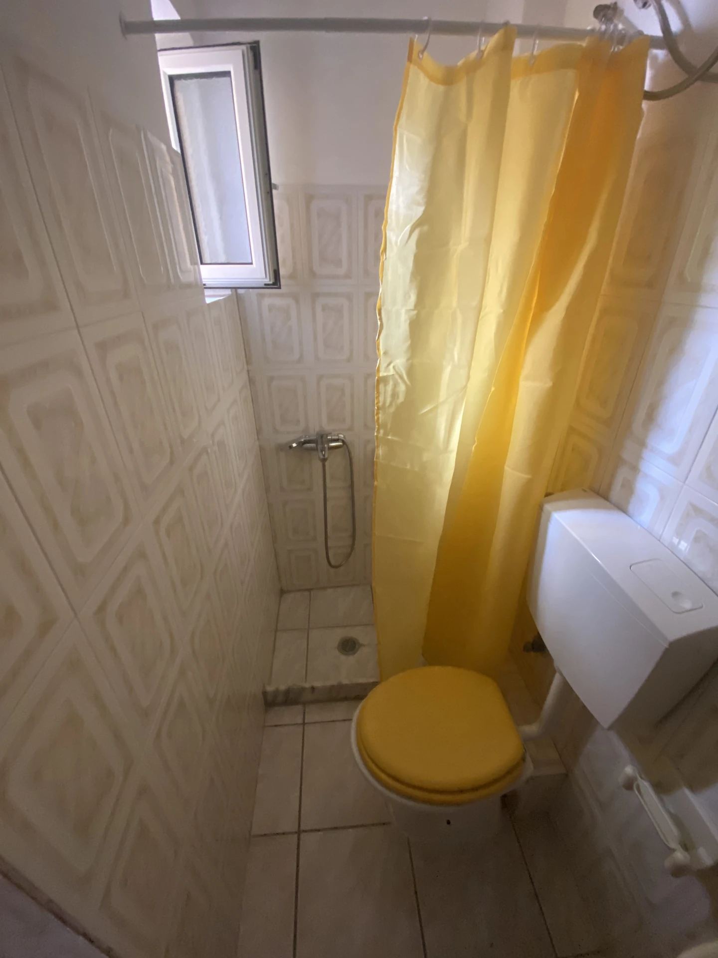 416ix real estate Studio